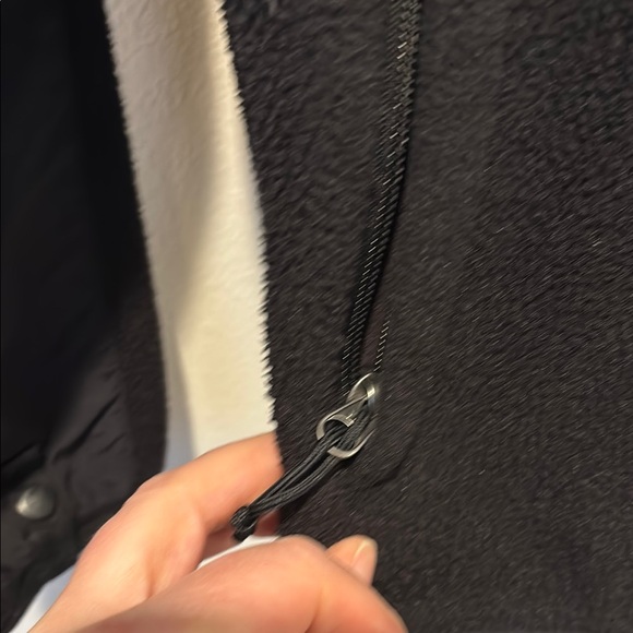 The North Face Denali Performance Jacket with Full-Length Zipper - Picture 6 of 8